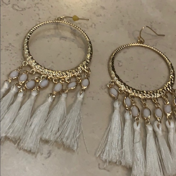 H&M statement earrings - Picture 2 of 2